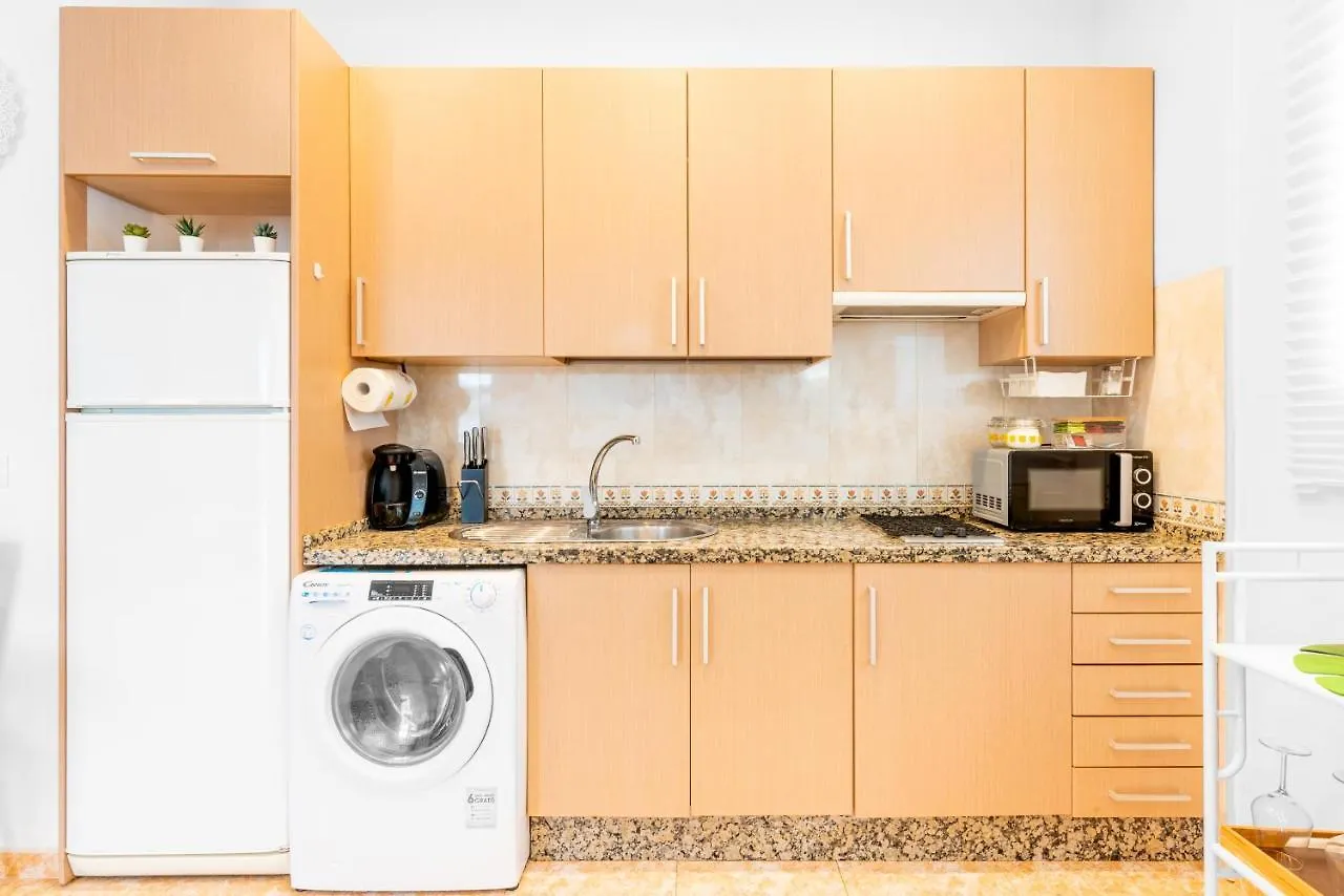 Wintowinrentals Great Apartment, Amazing Location In Parque Mediterraneo Málaga 0*,  Spanyolország